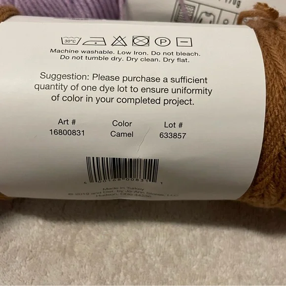 Scrap Yarn Big Twist 2 Skeins Lot#Y028 Granny Square Crochet Knit Plastic Canvas - Picture 3 of 5